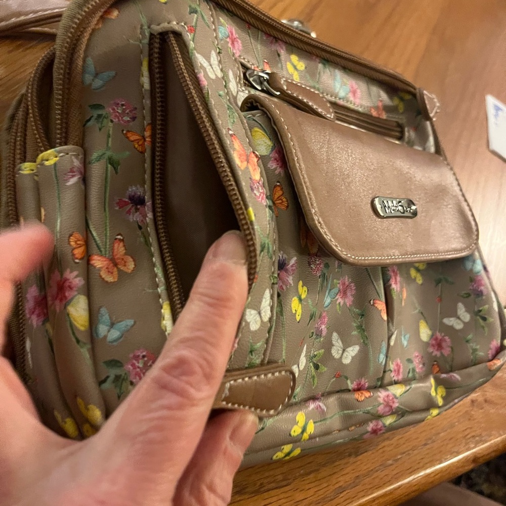 MultiSac  Tan Butterflies/flowers Triple Compartment Crossbody bag NWOT. - Picture 8 of 9